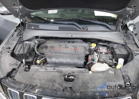 2018 Jeep Compass Latitude 4X4 из США, поврежденный, VIN 3C4NJDBB4JT484221